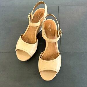 Clarks Nadene Loa Beige Wedge